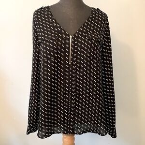 Arrow Zipper Blouse   